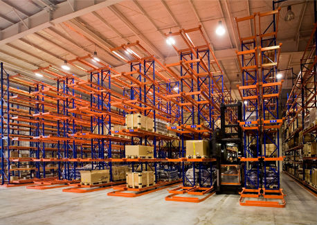 Image of Nutech Very Narrow Aisle Rack System as a warehouse storage rack solution for palletized goods that store many SKU in large quantity and requires 100% selectivity. 